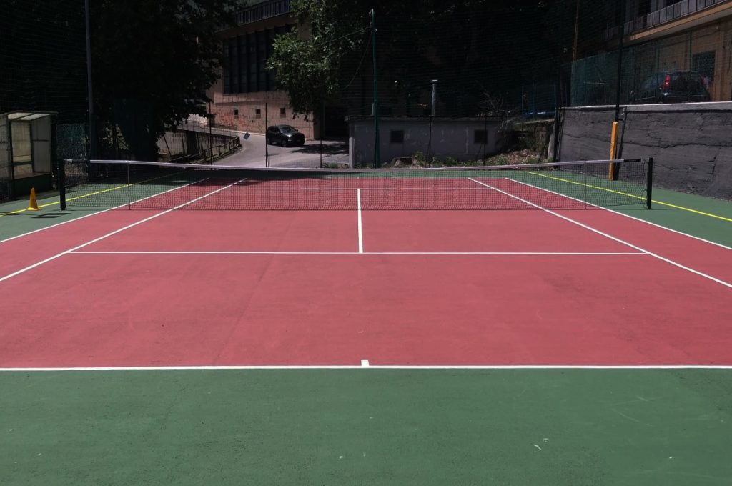 Campo da tennis al Tennis club Mercurio a Mercogliano