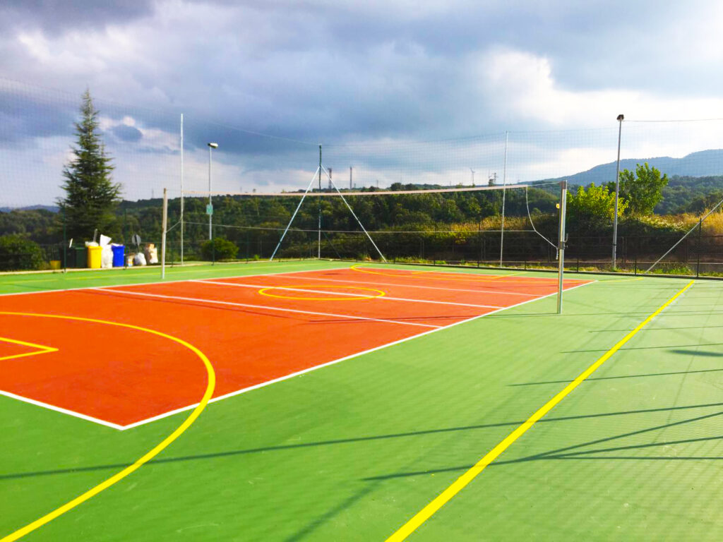 PALLAVOLO E CAMPO DA CALCETTO A GIRIFALCO (VV)