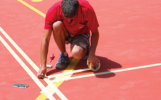 TRACCIATURA CAMPO DA TENNIS IN RESINA